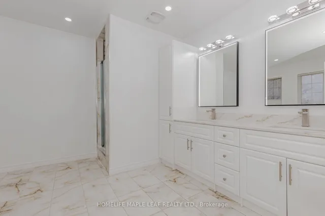 Additional image 22 of 72 Dunvegan Cres