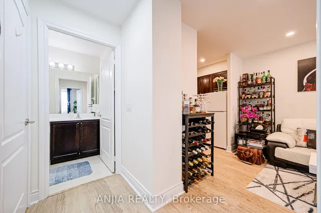 Additional image 22 of 60 Town Center Crt Unit 202