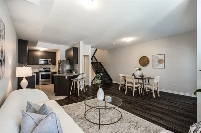 Additional image 10 of 219 DUNDAS St Unit 26