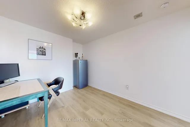 Additional image 11 of 330 Alton Towers Circ Unit 210