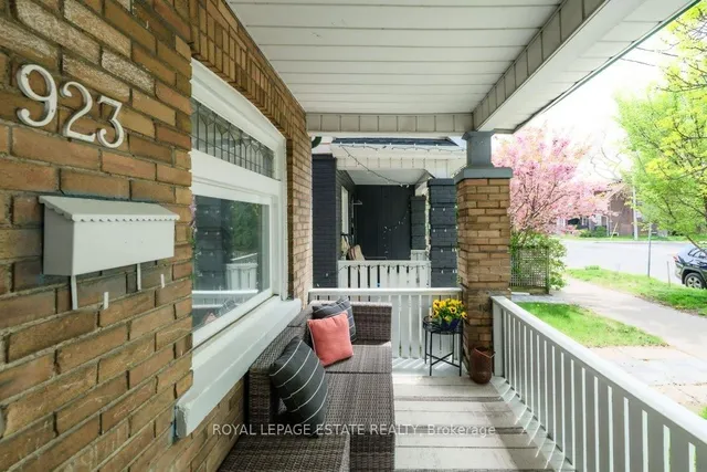 Additional image 42 of 923 Greenwood Ave