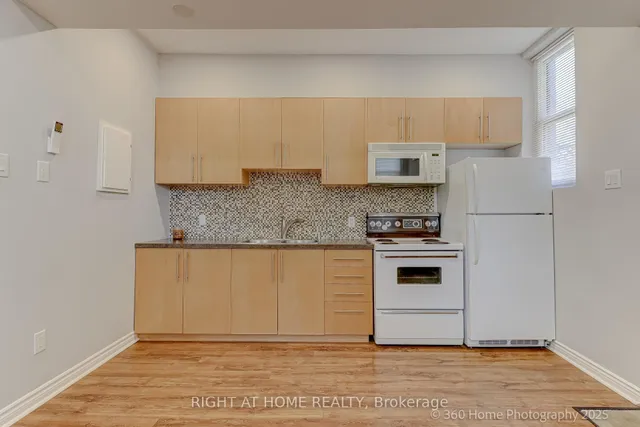 Additional image 12 of 274 Pharmacy Ave