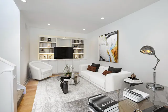 Additional image 9 of 58 Elm Ave Unit TH4