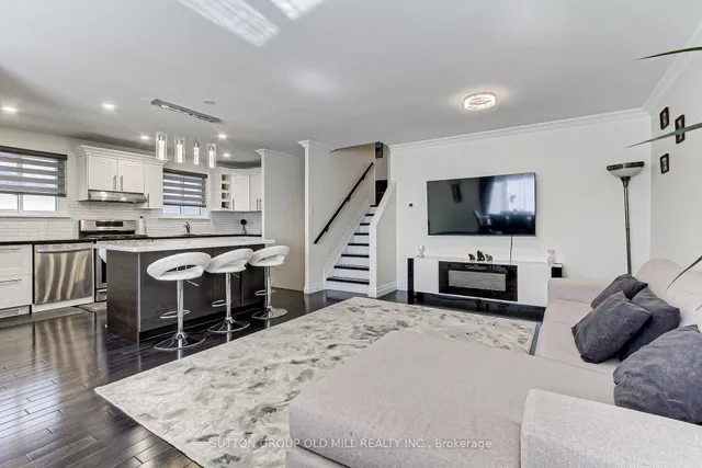 Additional image 10 of 1261 Consort Cres