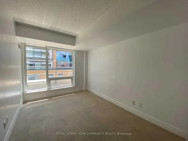 Additional image 10 of 8 Scollard St Unit 606