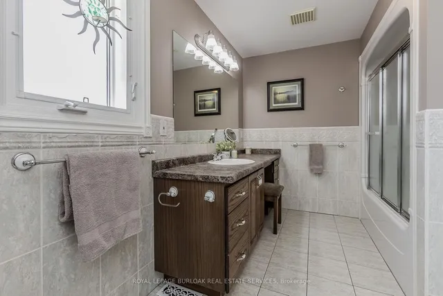 Additional image 24 of 71 Courtland Ave