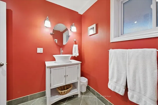 Additional image 29 of 768 King Rd