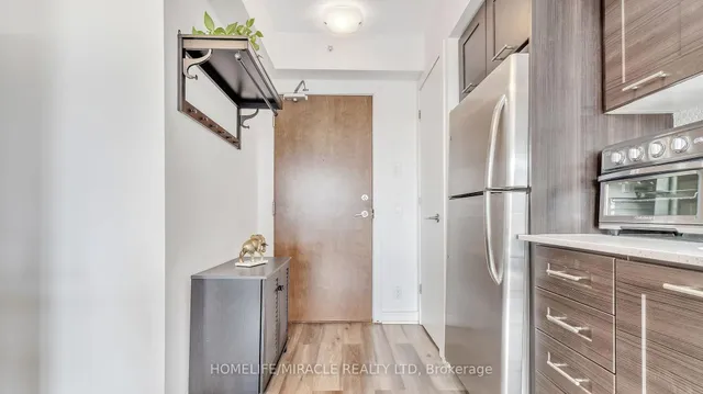 Additional image 10 of 2220 Lake Shore Blvd Unit 616