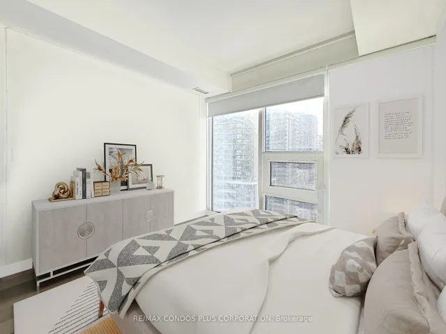 Additional image 5 of 19 Western Battery Rd Unit 909