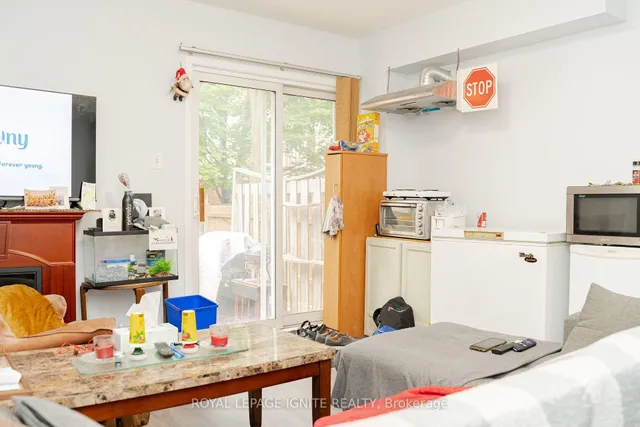 Additional image 34 of 1480 Britannia Rd Unit 14