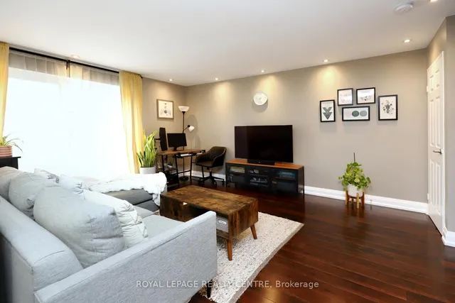 Additional image 4 of 3055 Tomken Rd Unit 345