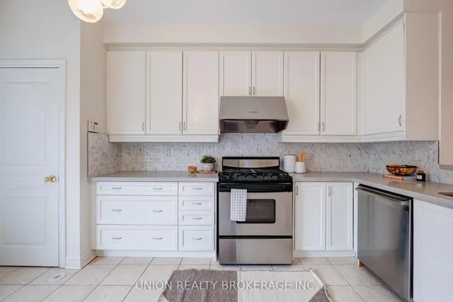 Additional image 10 of 1872 Lake Shore Blvd