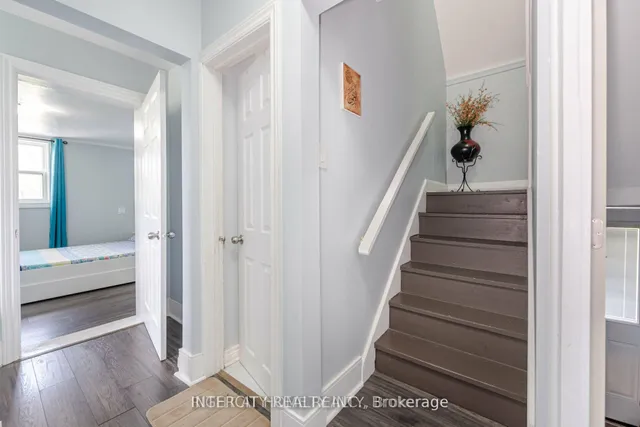 Additional image 19 of 231 Lawrence Ave