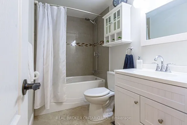 Additional image 24 of 1522 Lancaster Dr Unit 18