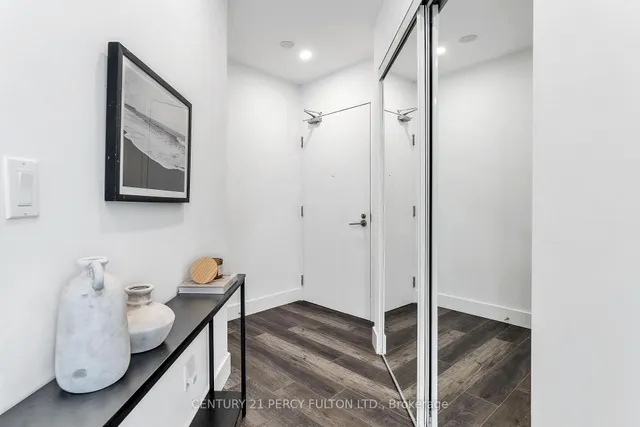 Additional image 3 of 209 Fort York Blvd Unit 1663