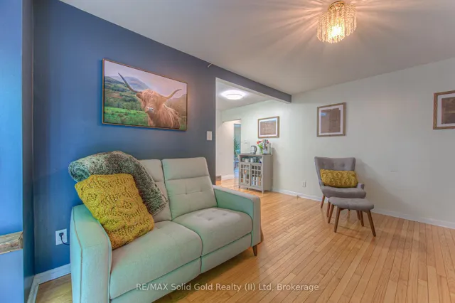 Additional image 23 of 57 Royal Orchard Dr