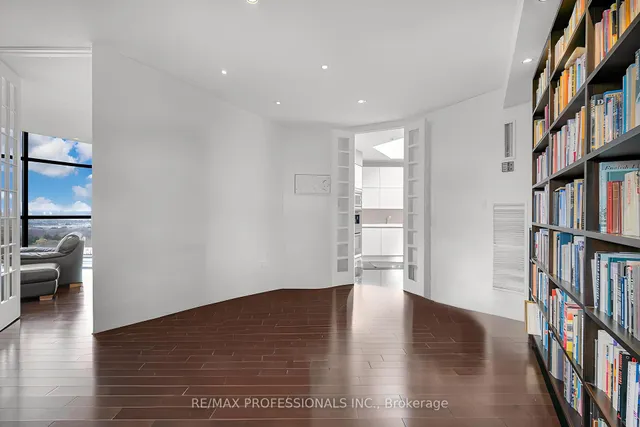 Additional image 5 of 2010 Islington Ave Unit PH03