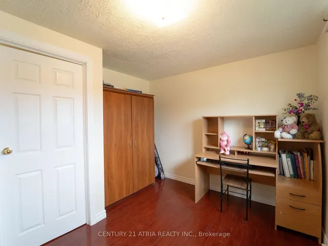 Additional image 13 of 61 Wiggens Crt