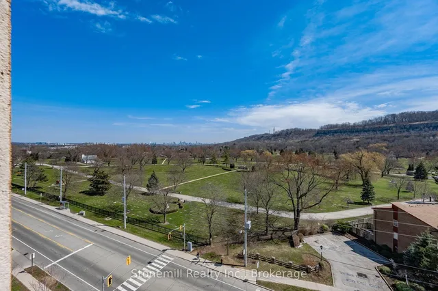 Additional image 13 of 1950 Main St Unit 304