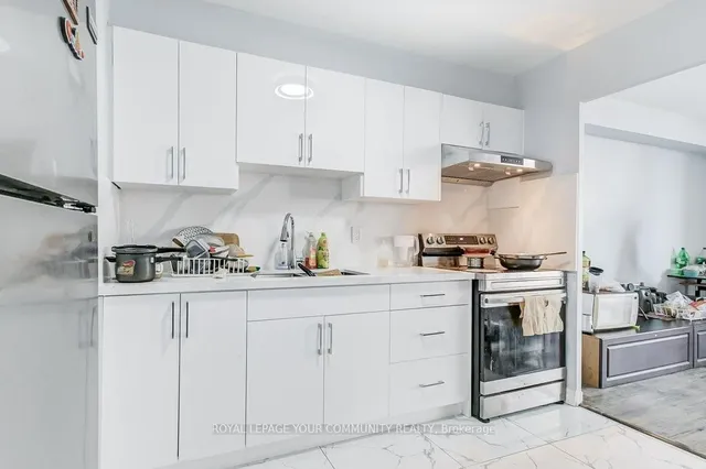 Additional image 12 of 1 Massey Sq Unit 2205