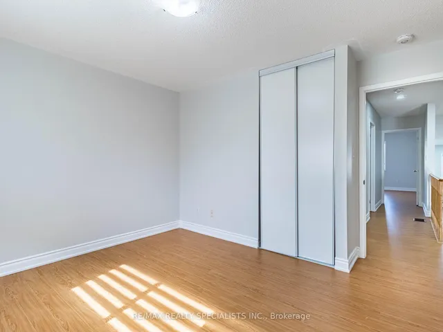 Additional image 36 of 10 Chestermere Cres