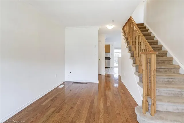 Additional image 31 of 83 Powell Dr