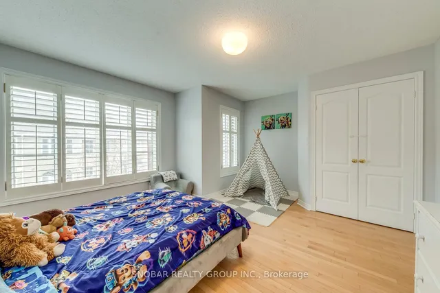 Additional image 23 of 17 James Stock Path