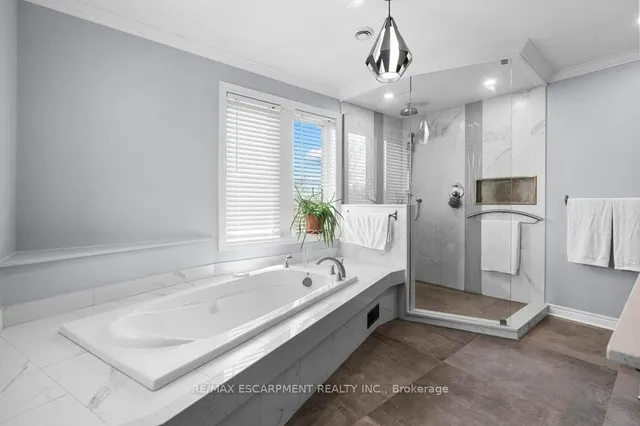 Additional image 24 of 407 Third Rd