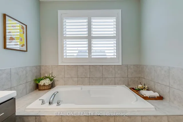 Additional image 33 of 166 Stillwater Cres