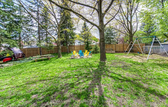 Additional image 38 of 92 Pinehurst Cres