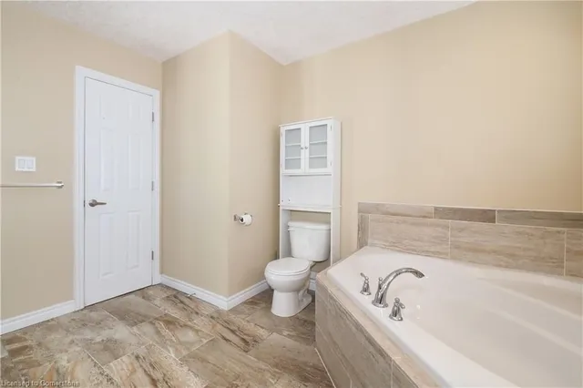 Additional image 24 of 39 Markwood Dr