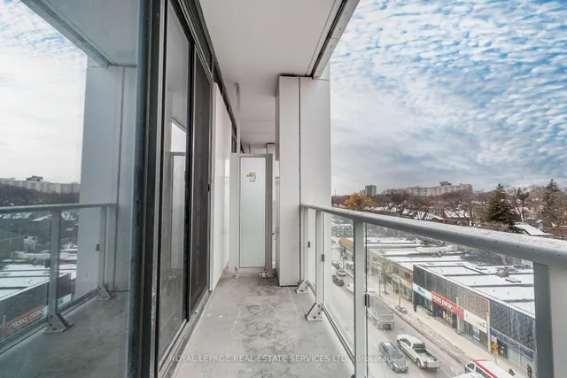 Additional image 23 of 2020 Bathurst St Unit 718