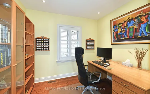 Additional image 8 of 19 Charleston Rd