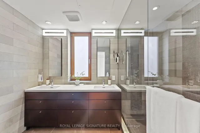 Additional image 25 of 215 Bowood Ave