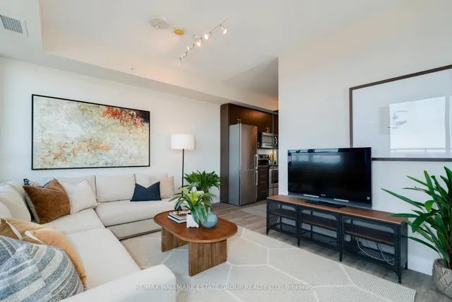 Additional image 6 of 22 East Haven Dr Unit PH6