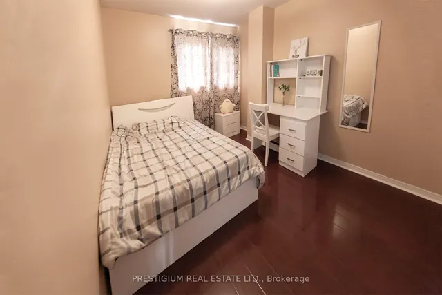 Additional image 18 of 25 Cardwell Ave Unit 30