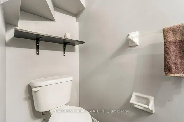 Additional image 16 of 27 Canniff St Unit 516