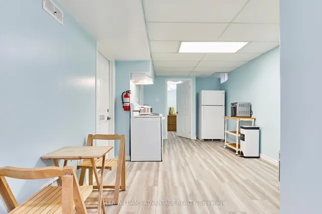 Additional image 36 of 76 Piperbrook Cres