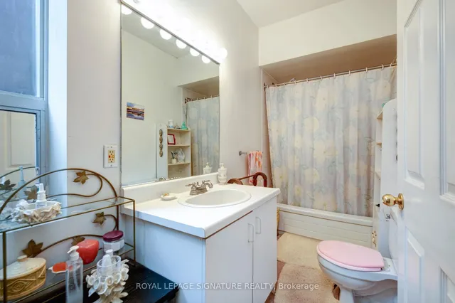 Additional image 10 of 465 Gladstone Ave