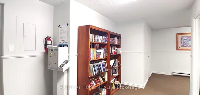 Additional image 5 of 64 Benton St Unit 1002