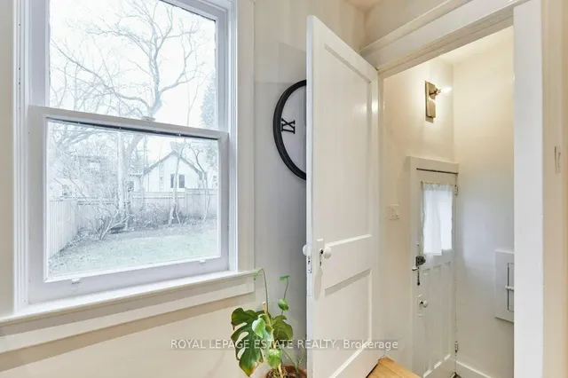 Additional image 29 of 16 Firstbrooke Rd