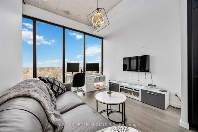 Additional image 5 of 7 Smith Cres Unit 803