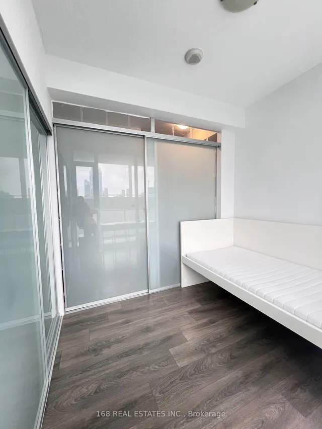 Additional image 20 of 426 University Ave Unit 3503