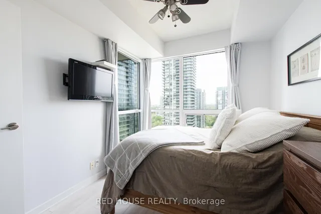 Additional image 6 of 2200 Lakeshore Blvd Unit 2506