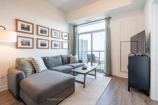 Additional image 9 of 600 North Service Rd Unit 613