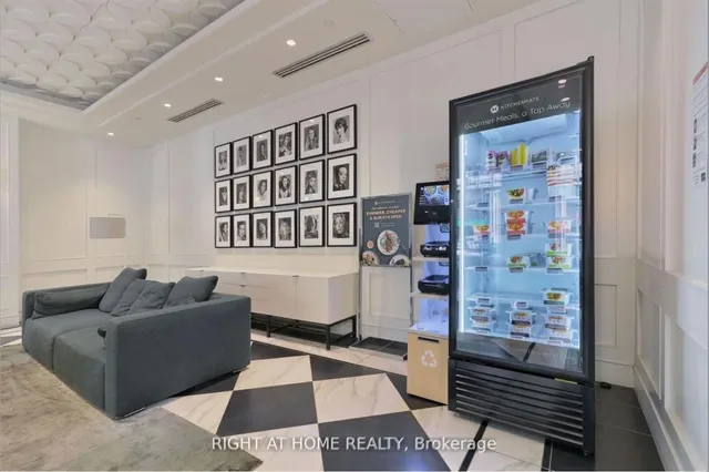 Additional image 32 of 955 Bay St Unit 2702