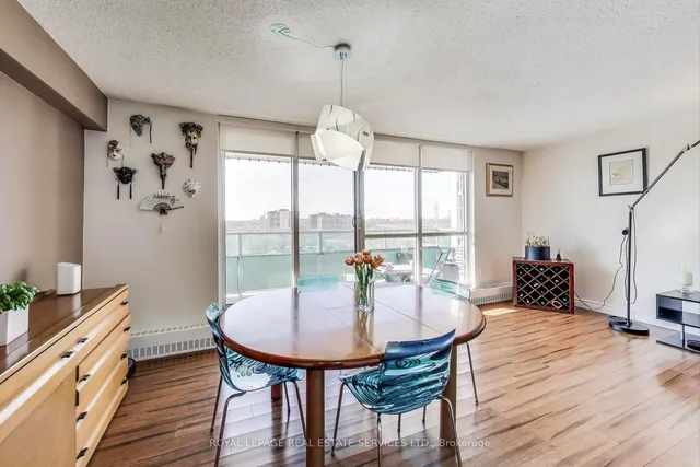 Additional image 13 of 44 Longbourne Dr Unit 1008