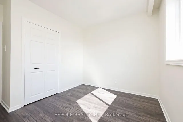 Additional image 32 of 49 Howbert Dr