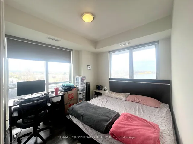 Additional image 7 of 2093 Fairview St Unit 502