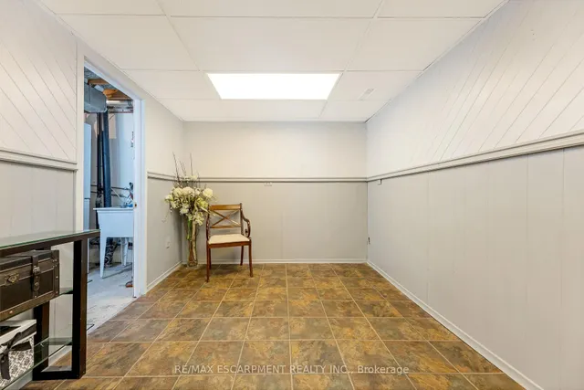 Additional image 22 of 235 Bronte St Unit 14